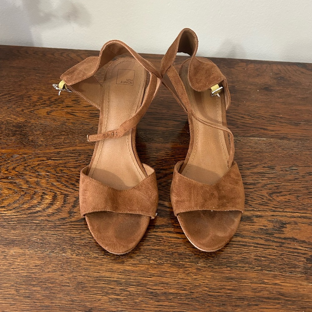 14th & Union sandals